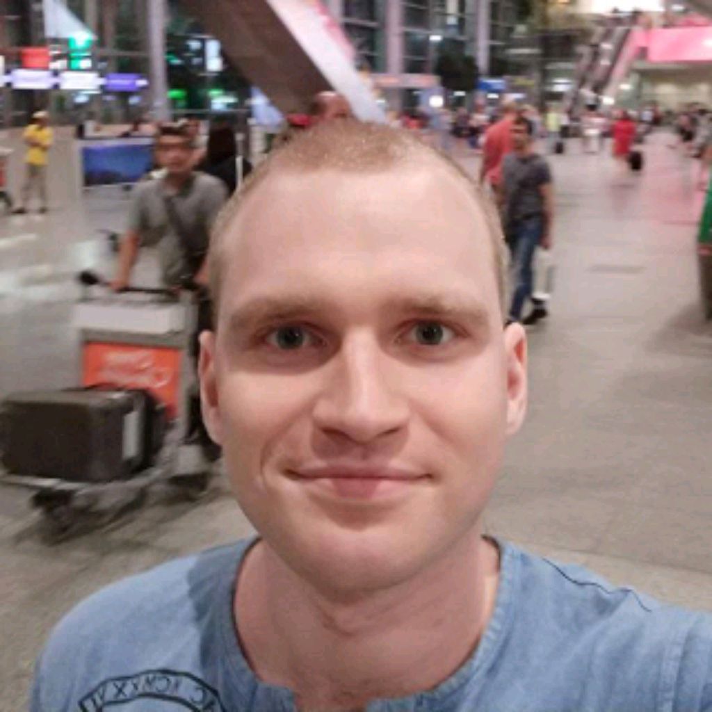 Александр Дунаев