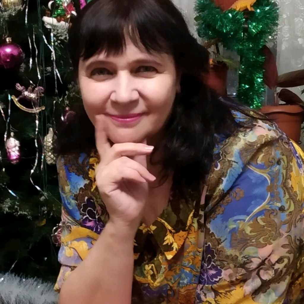 Марина Сахарнова