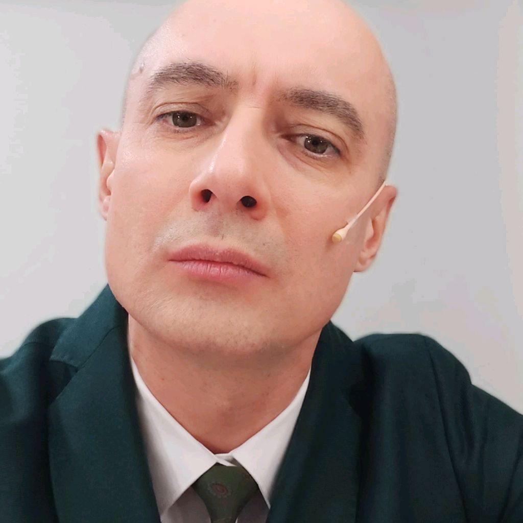 Александр Хованский