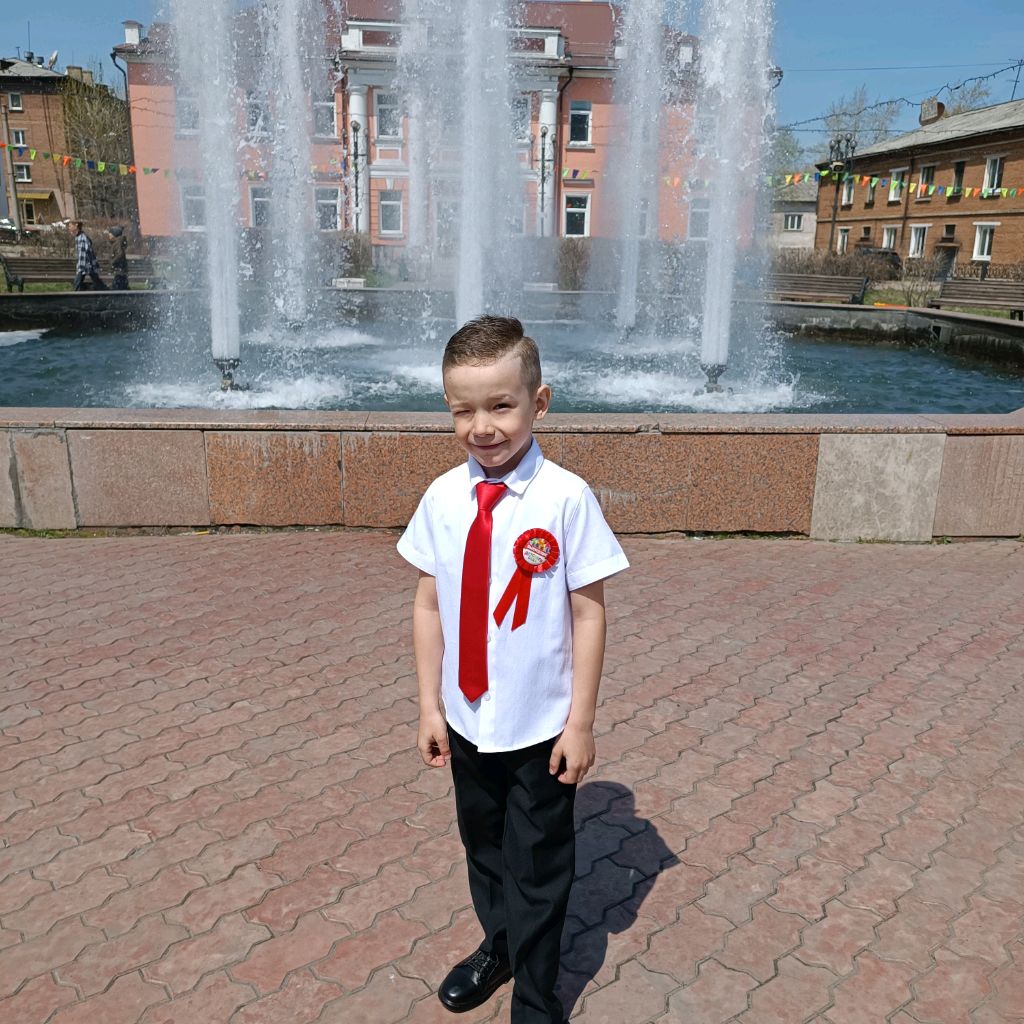 Савелий юный блогер 🎭