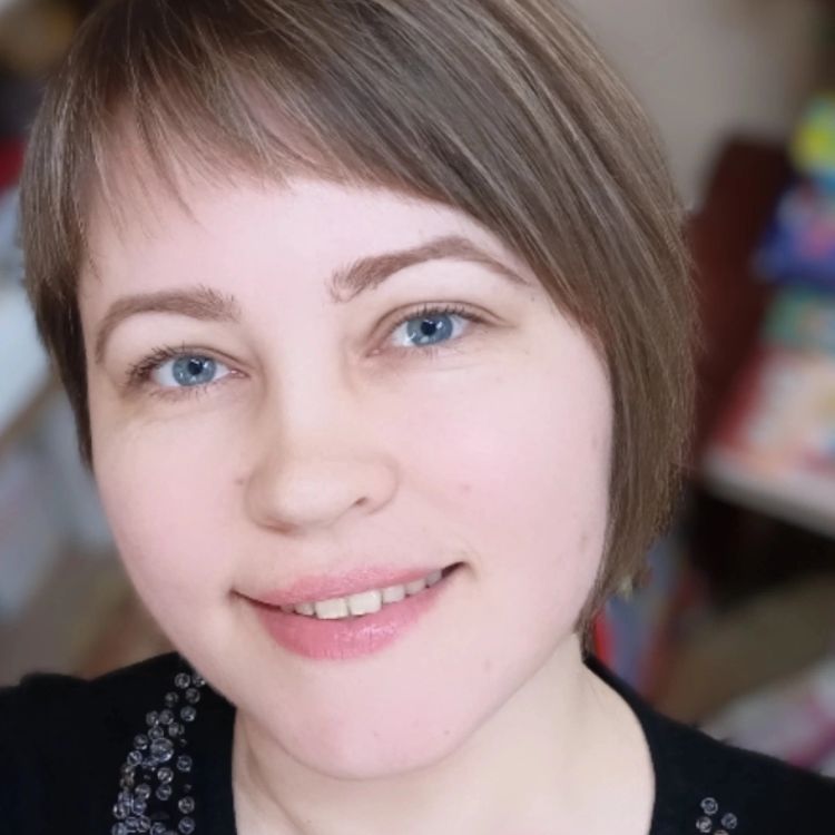 Оксана Светличная