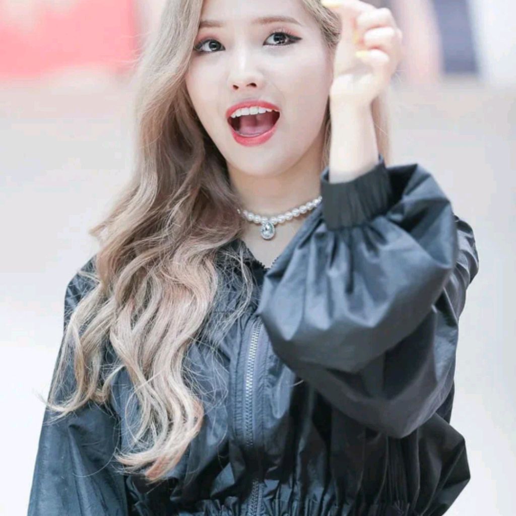 ★^°•Alinix•°^★