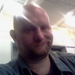 Юрий Артамонов
