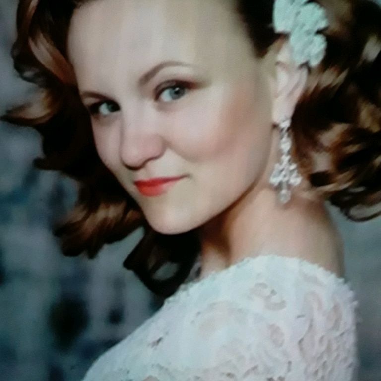 Елена Наровятко